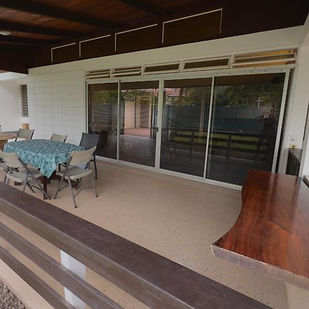 Vaiata Lodge Arue  ภายนอก รูปภาพ