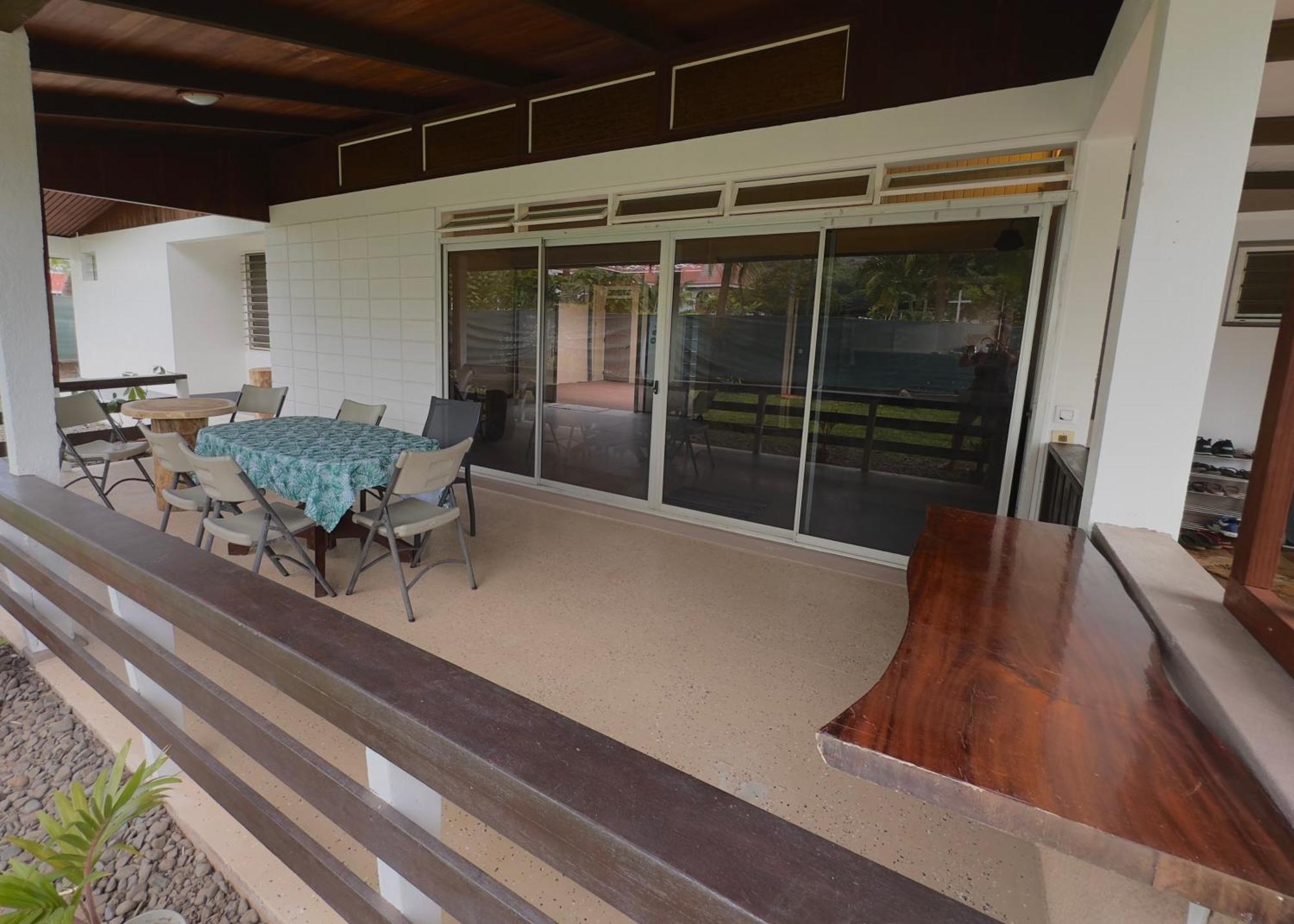 Vaiata Lodge Arue  ภายนอก รูปภาพ