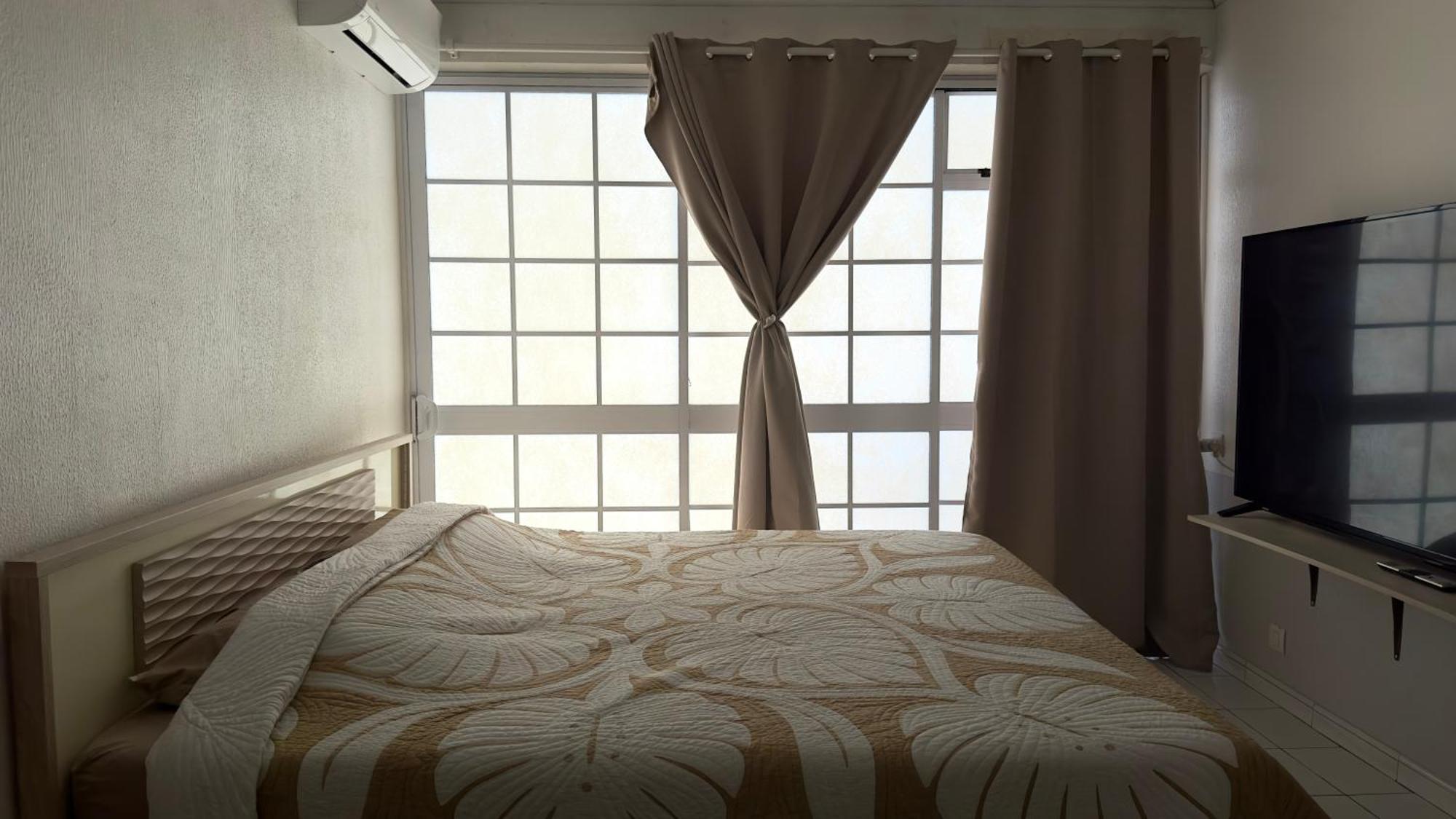 Vaiata Lodge Arue  ภายนอก รูปภาพ